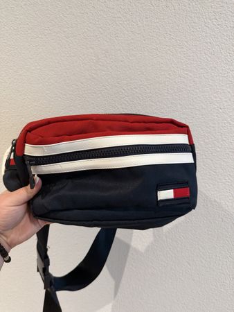 Tommy Hilfiger Gürteltasche/Bauchtasche wie neu!