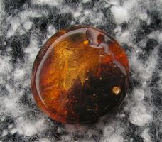 ♥ Baltischer Bernstein BROSCHE / GESCHNITZT / 22 MM ♥
