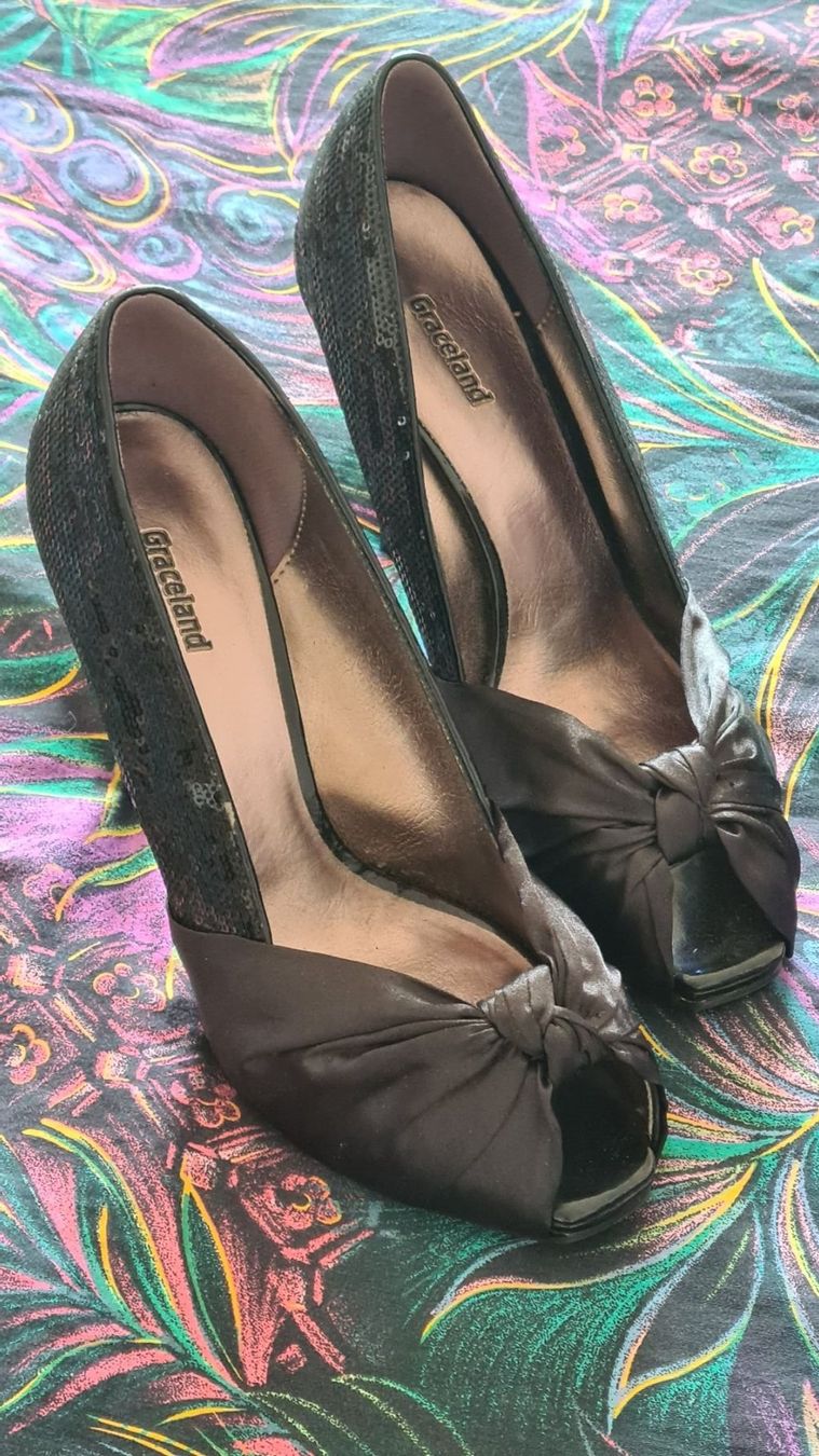Damenschuhe: 2 paires de Chaussures de soirée noir – Gebraucht aus Romont FR von Glonounou