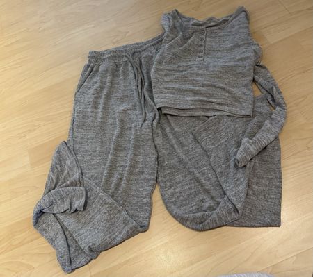 Pyjama für kalte Winterabende, grau, Grösse S