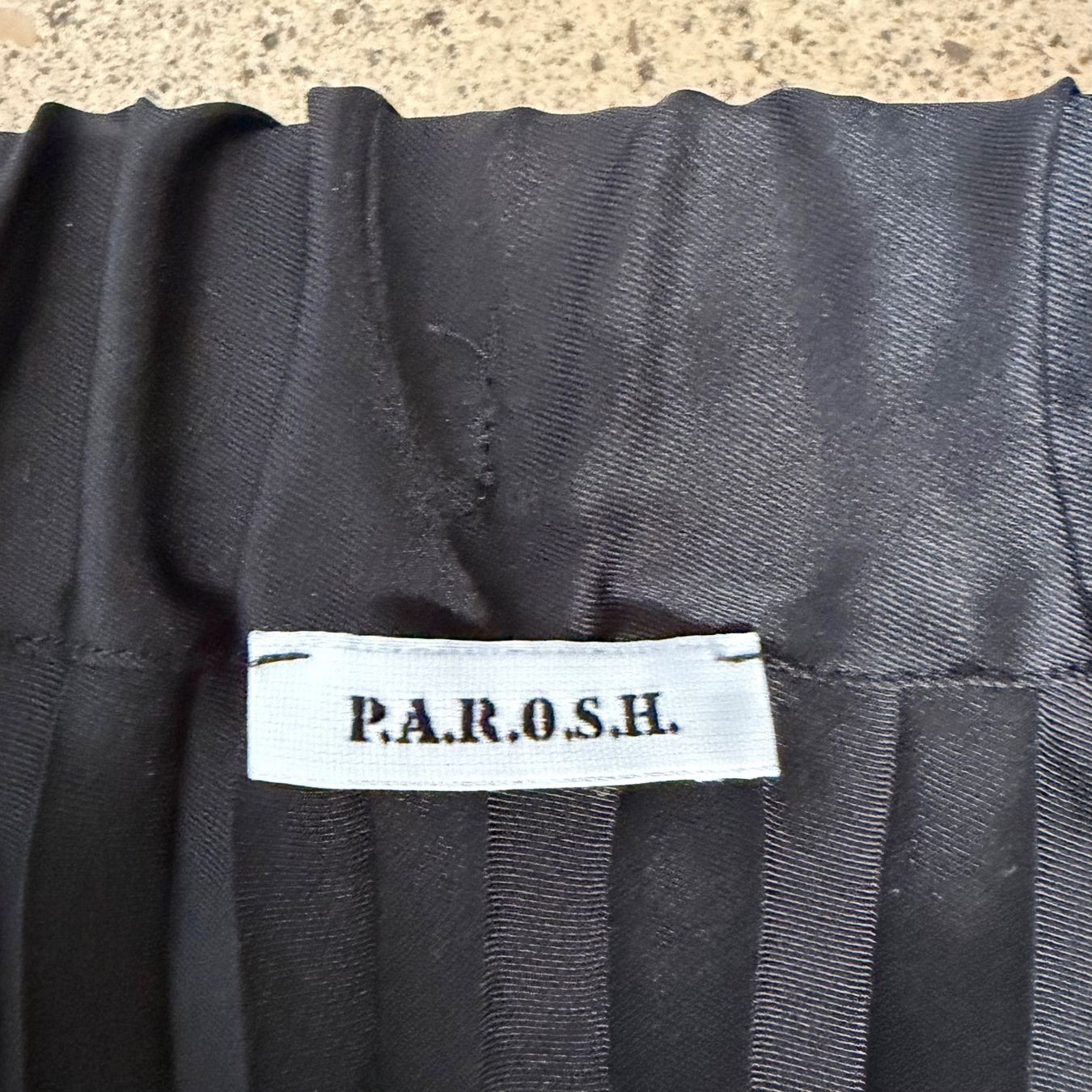 Gonne: P.A.R.O.S.H. Faltenrock 🖤 – Usato da Zürich venduto da ClosetQueen 6