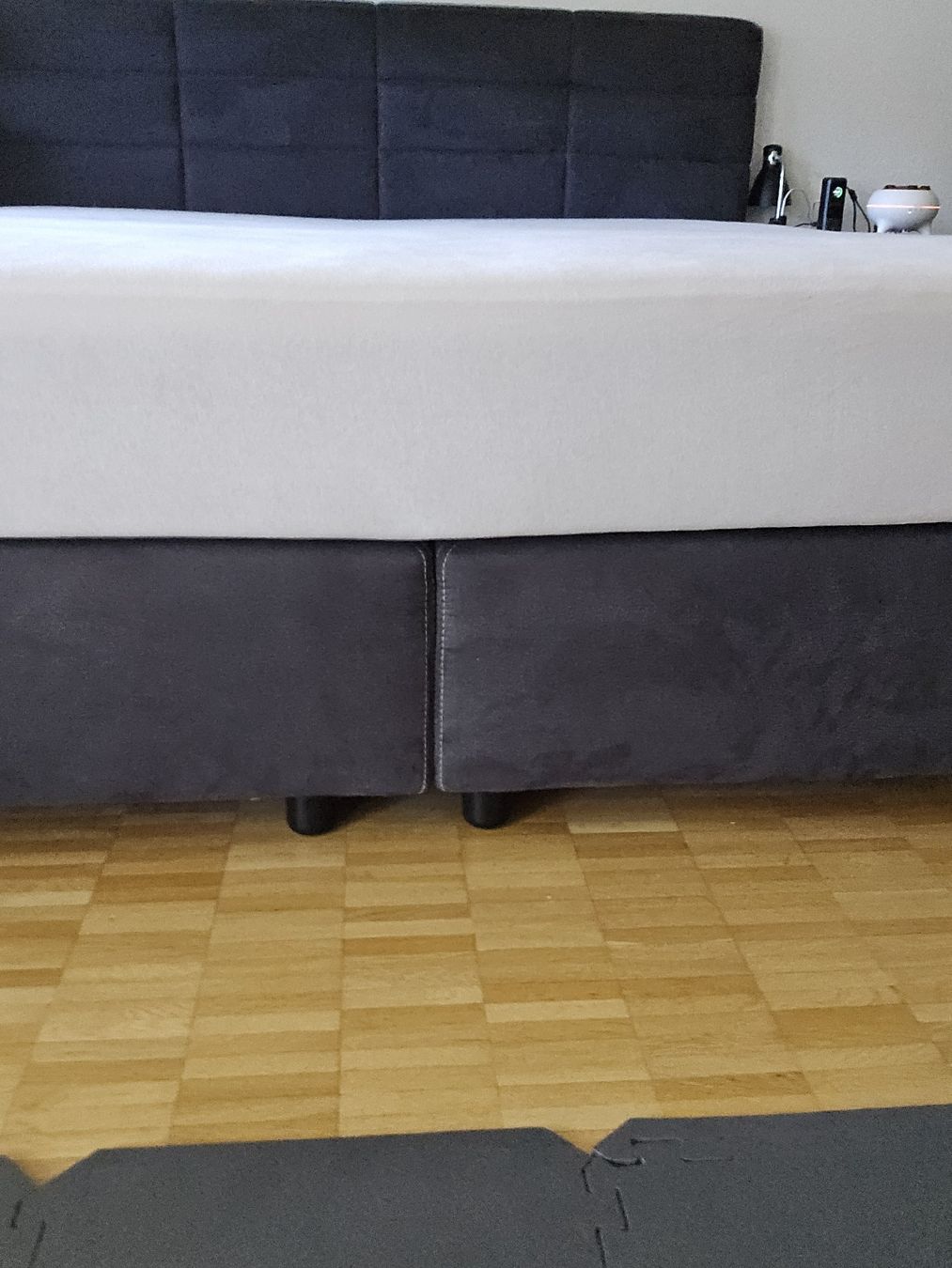 Pfister Letti: Boxspringbett mit Kopfteil dunkelgrau 180x200cm – Nuovo (secondo la descrizione) da embrach venduto da Ser_z8ql 1
