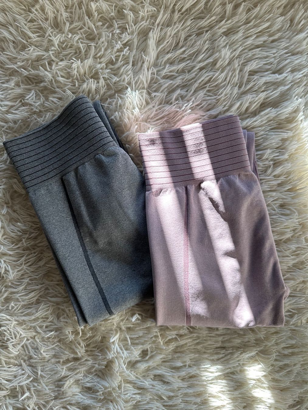 H&M Lotti di vestiti: Sport Leggins – Nuovo (secondo la descrizione) da Niederbuchsiten venduto da CsBertha 1