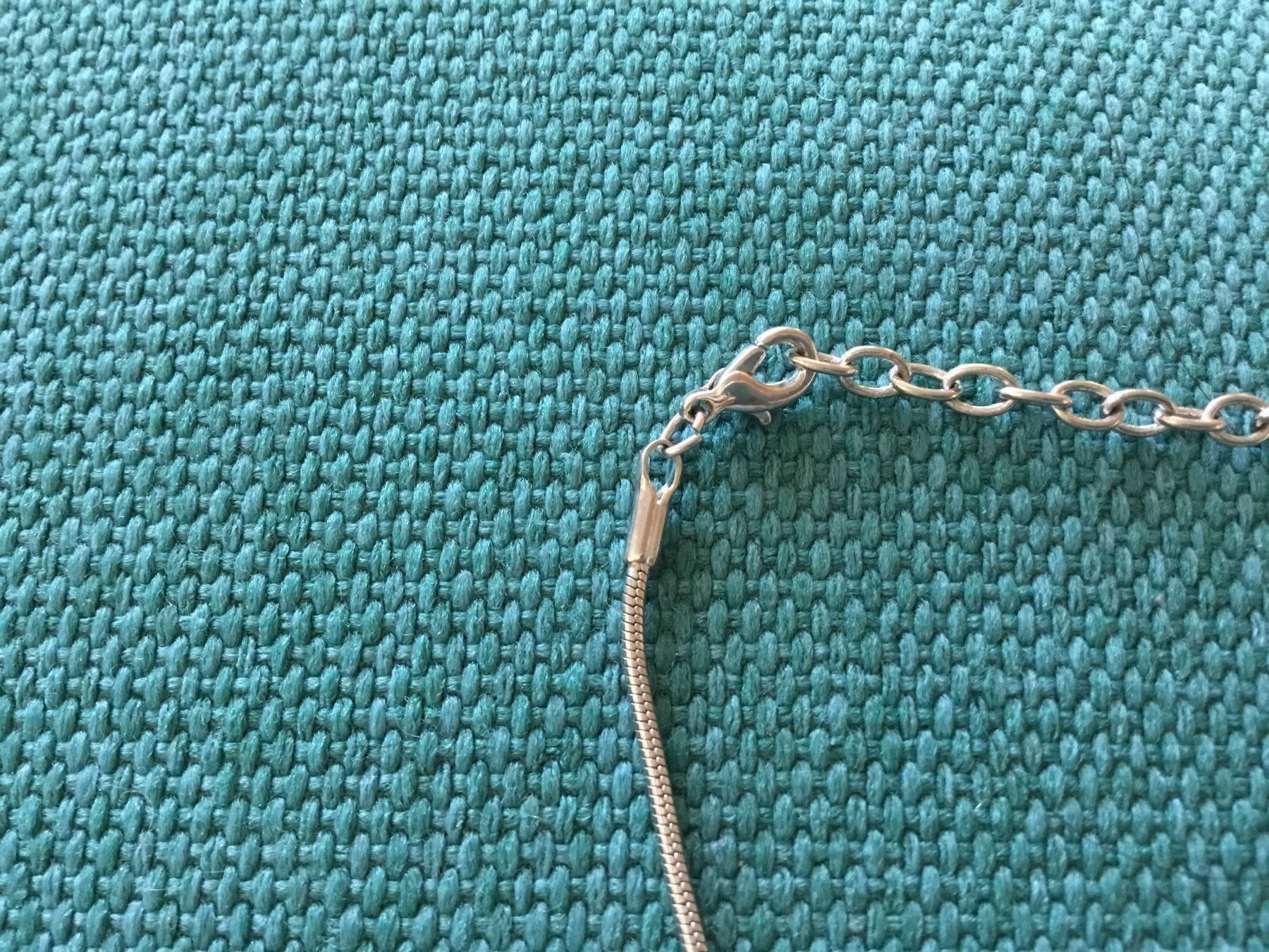 Catenine: Collier avec pendentif croix et brillant – Nuovo e nell'imballaggio originale da Le Landeron venduto da nic_8hd5 2