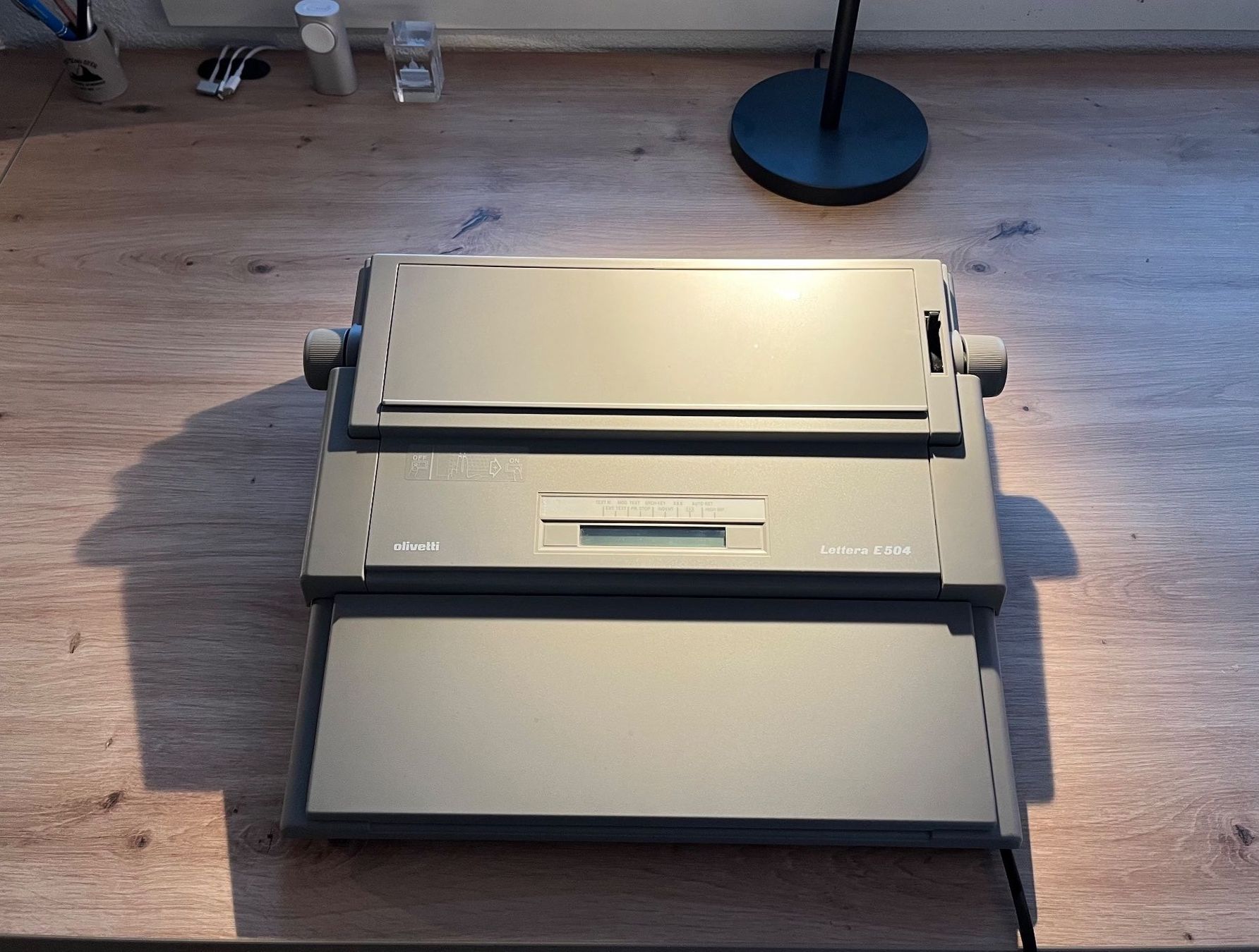 Olivetti Macchine da scrivere: Elektrische Schreibmaschine Olivetti – Usato da Wolhusen venduto da ram_mvr6 1