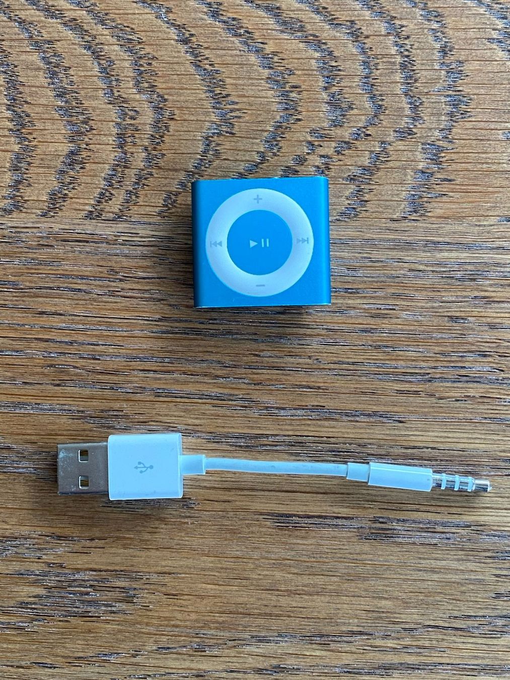 Apple Lettore multimediale portatile: Apple iPod shuffle 4. Generation 2 GB – Usato da Bern venduto da Chris_b 1
