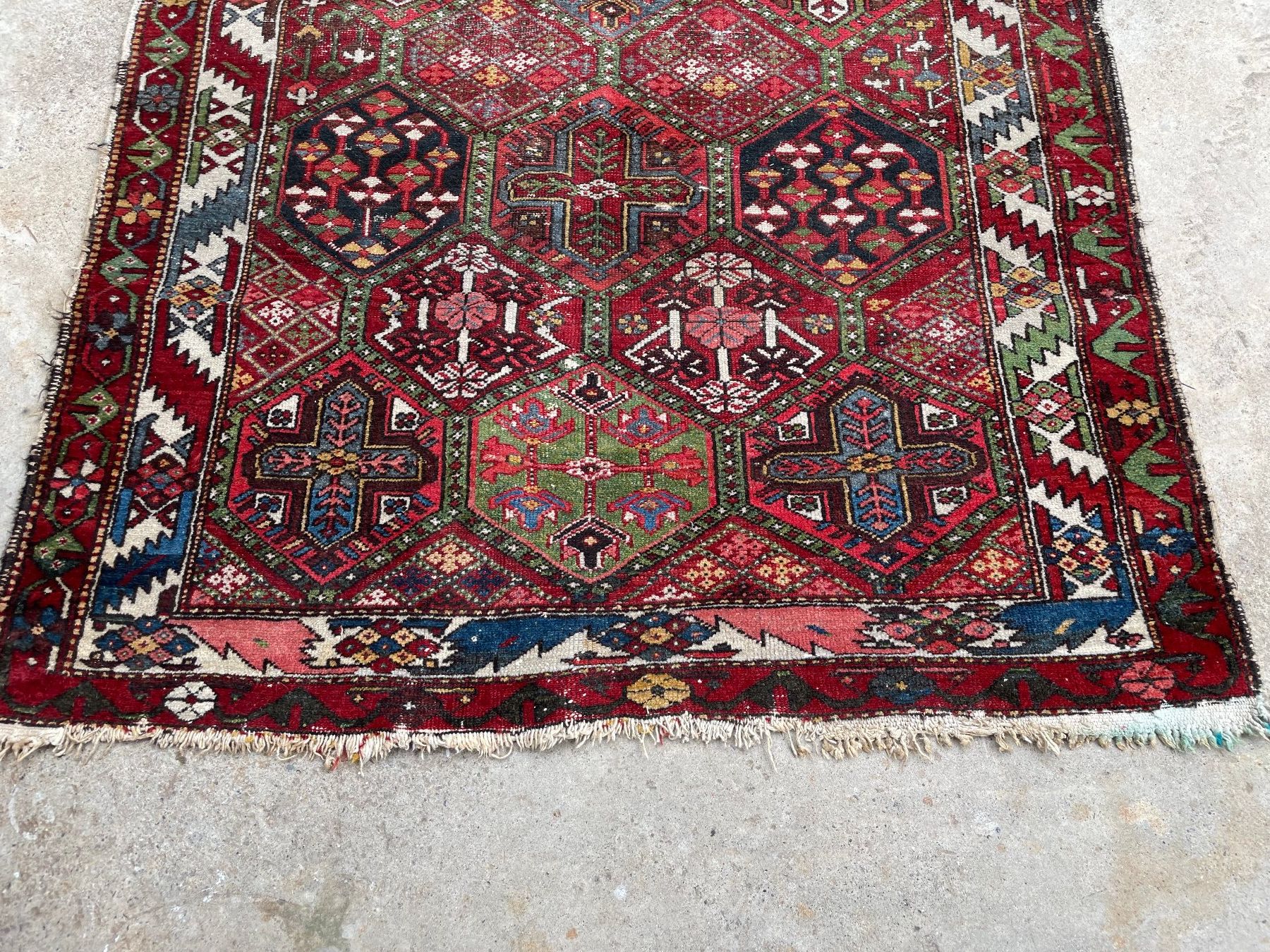 Tappeti: tapis ancien usé – Usato da La Croix (Lutry) venduto da netrajet 1