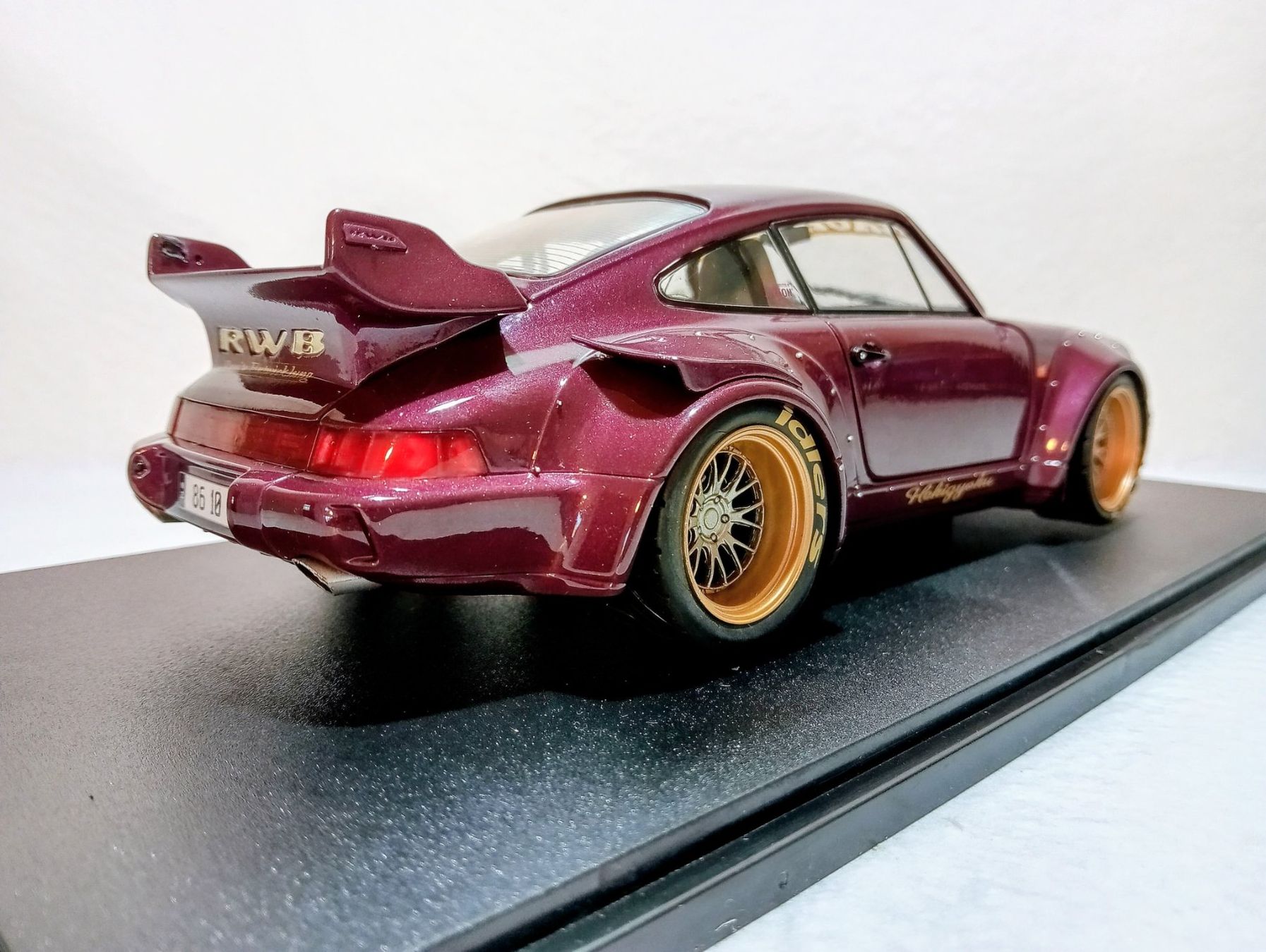 Porsche Modellini d'auto: Porsche 911 RWB – Usato da Huttwil venduto da Secondtrain 1