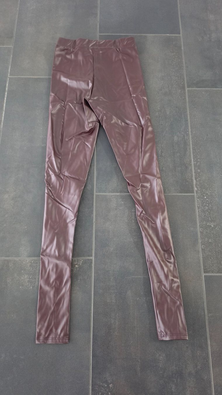 Leggings: Kunstleder Leggings – Neu (gemäss Beschreibung) aus Mägenwil von Lea.SN 1