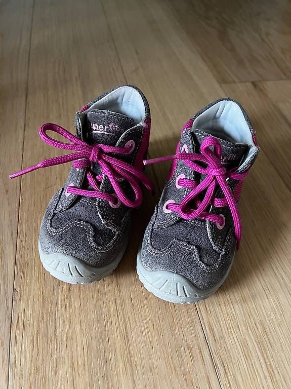 Scarpe per ragazzi: Schuh Gr. 20 – Usato da Balgach venduto da RianaT