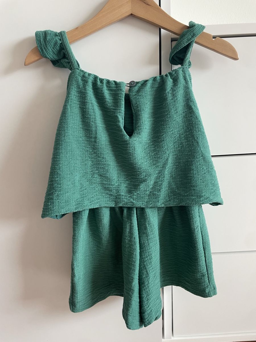 Tute: Gr. 98 Kürze Jumpsuit – Usato da Wädenswil venduto da flo8820 1