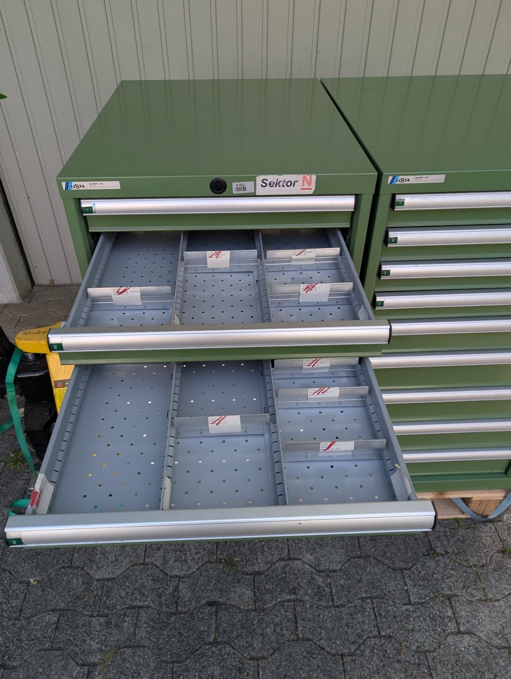 Lista Armadi: Lista Schrank 2x – Usato da Näfels venduto da Ag3 2