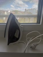BOSCH Steam Iron white/purple good condition