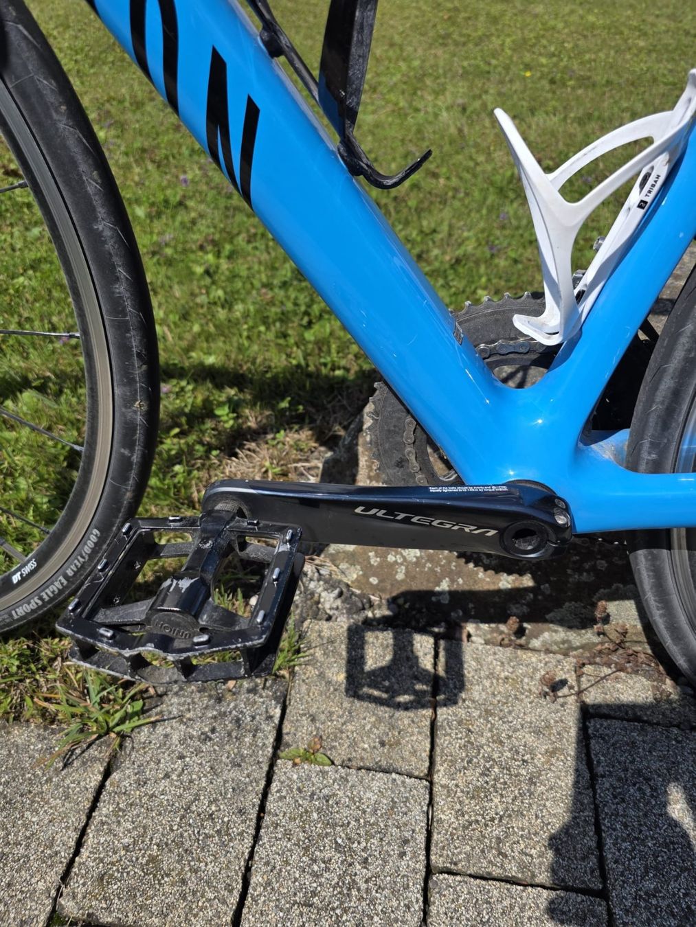 Canyon Biciclette: Canyon Ultimate CF SL 8 – Usato da Zürich venduto da joe_wmk2 5