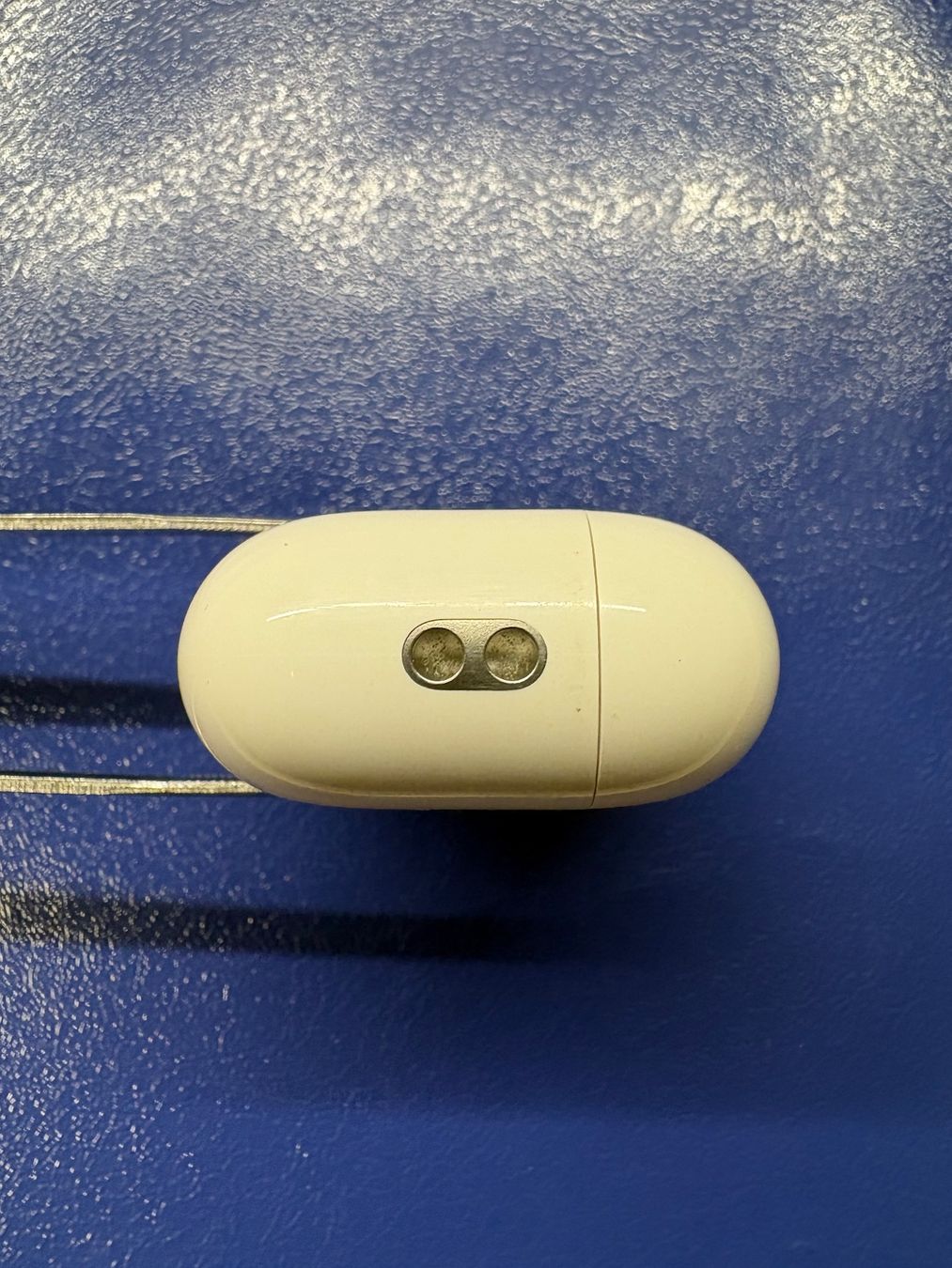 Apple Cuffie: Apple AirPods Pro 2 charging case (A2968). – Usato da Lausanne venduto da Zorrus77 5