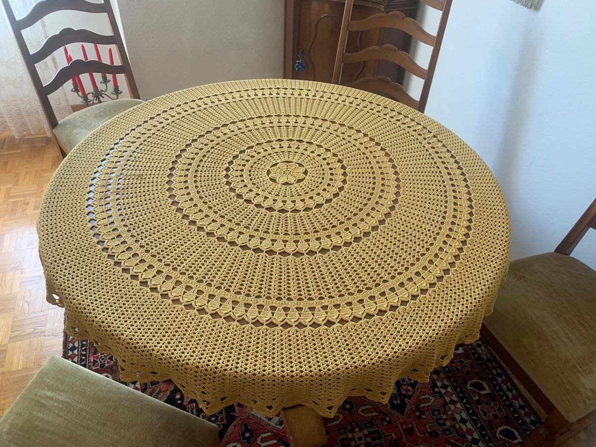 Autre linge de table: Gehäkelte Tischdecke – Neuf (Voir description) à Villa Luganese par ste_gmg7 1