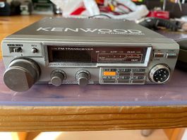 Amateurfunk Gerät Kenwood für Fahrzeug oder zu Hause
