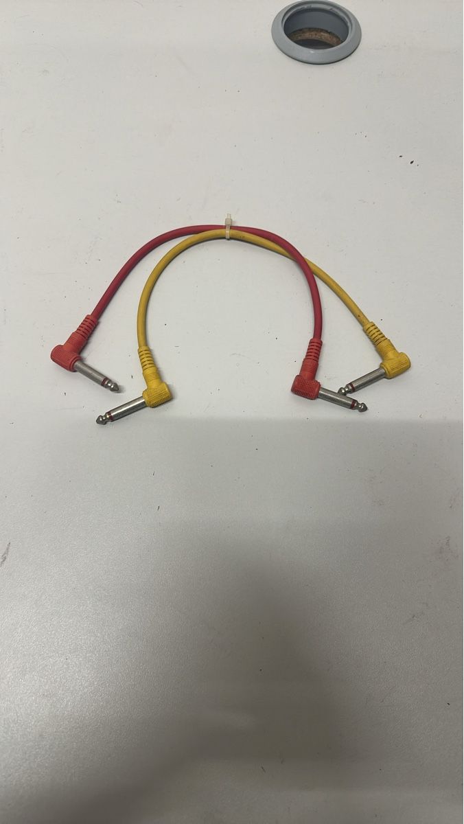 Kabel: 2 Patch Cables 6.35mm Mono Angled Plug Acceptable – Gebraucht aus Elsau von MANWITHVAN