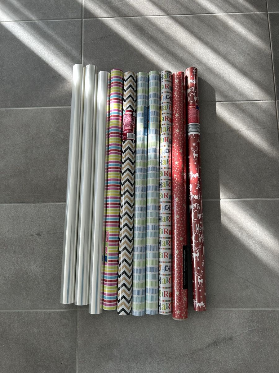 Papier: Geschenkpapier – Neuf (Voir description) à Tuggen par Nadia4488