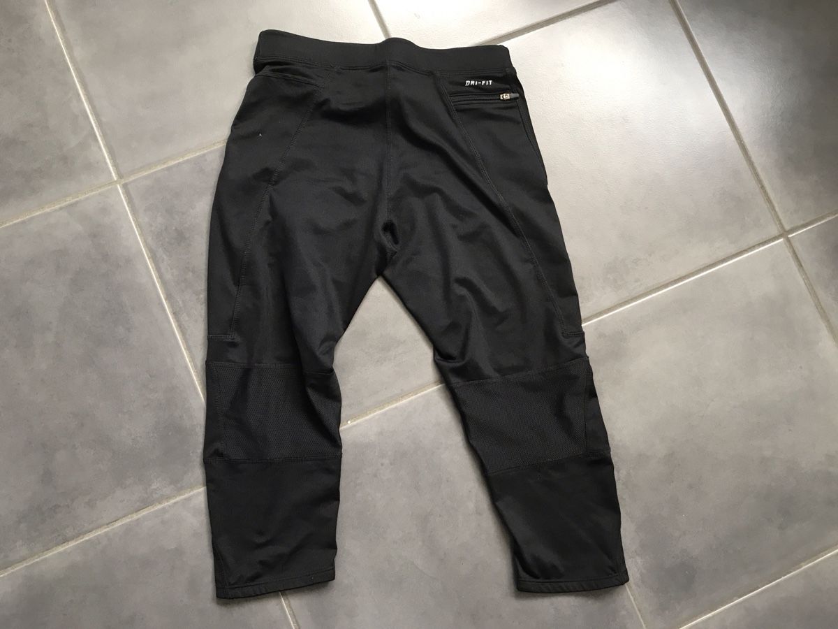 Nike Pantalons: Nike 3/4 Sporthose S – D'occasion à Thalheim par Twity 2