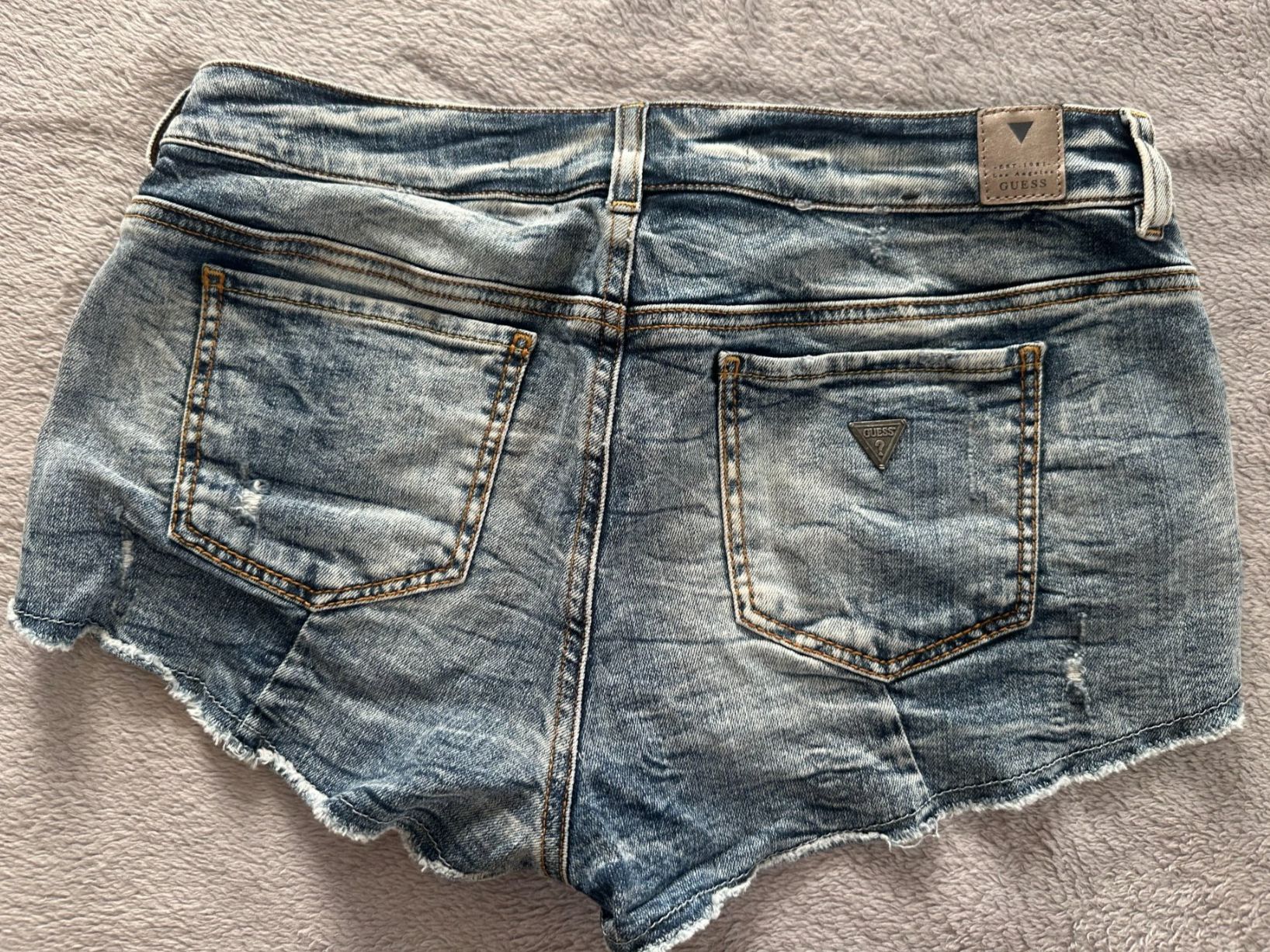 Guess Jeans: Shorts, Hotpants, Jeans, Guess – Usato da Niederglatt ZH venduto da Polobunny 1