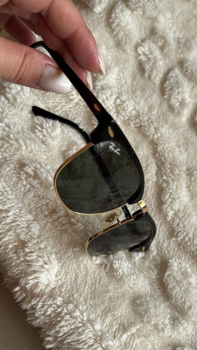 Ray-Ban Occhiali & Lenti: Ray-Ban Clubmaster Unisex – Usato da Surcasti venduto da Lenkita 3