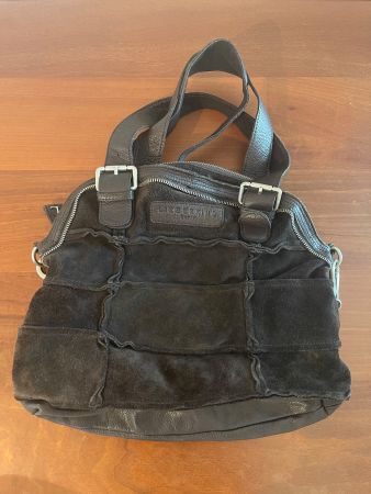 Wunderschöne Liebeskind Handtasche aus weichem Wildleder!