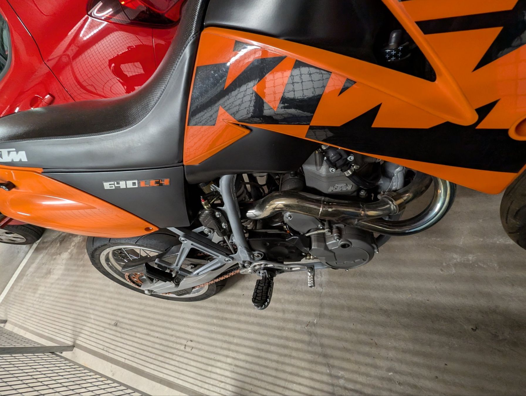 KTM Strada: KTM 640 LC4 Supermoto – Usato da Biberist venduto da lebkuchenmann90 1
