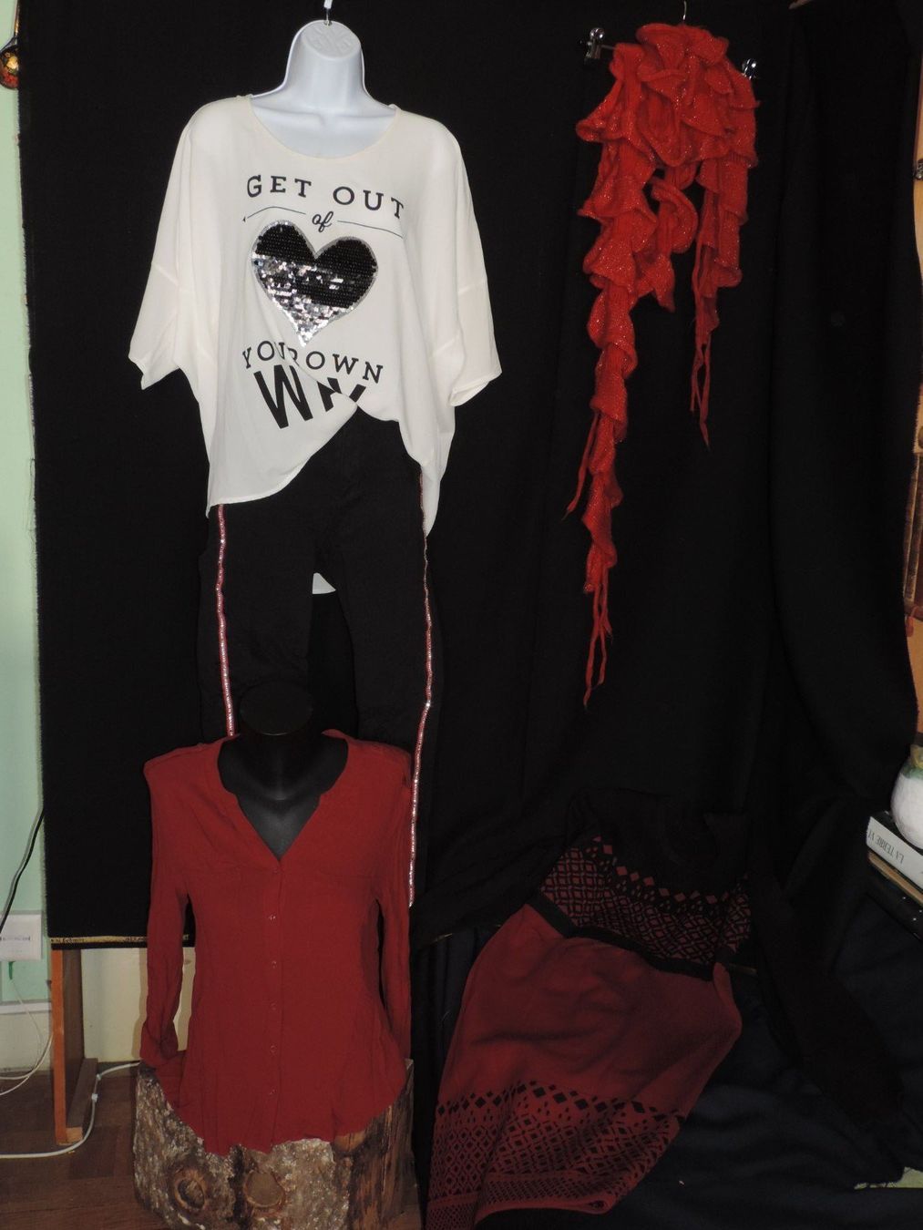 Lotti di vestiti: lot de vêtements – Usato da Genève venduto da Axelle333 9