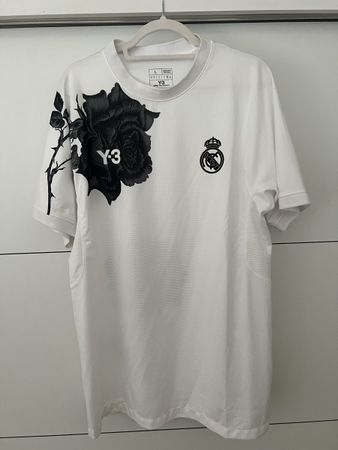 Original Real Madrid Aufwärmshirt 