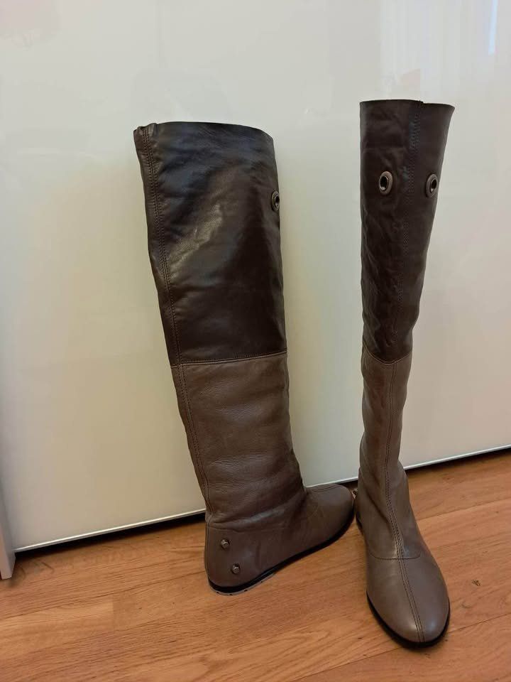 Scarpe da donna: New Leather High boots CHF 170.00 – Nuovo (secondo la descrizione) da Zürich venduto da yul_9mmz