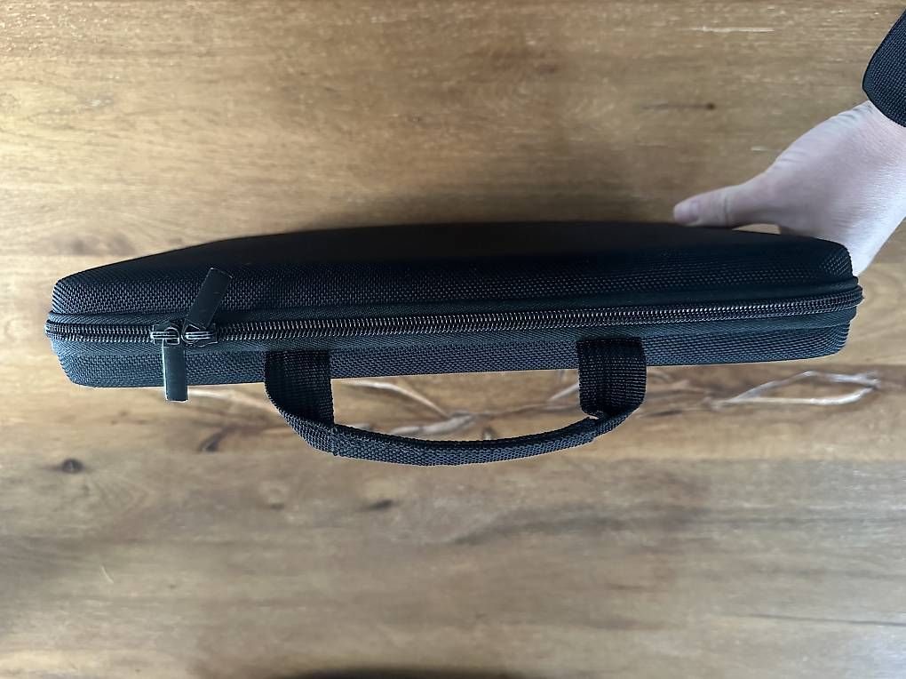 Valigie & Borse: Hardcase Laptoptasche mit Tragegriff – Usato da Biberist venduto da tschouel22 1