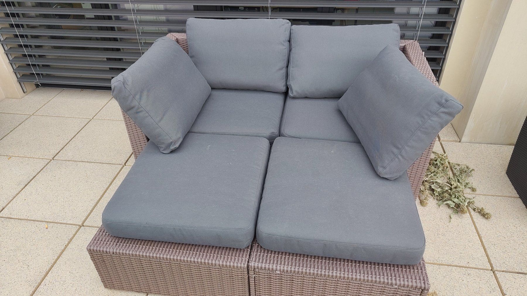 Ikea Divani: Outdoorlounge mit Kissen – Usato da Zürich venduto da aaw1279 3
