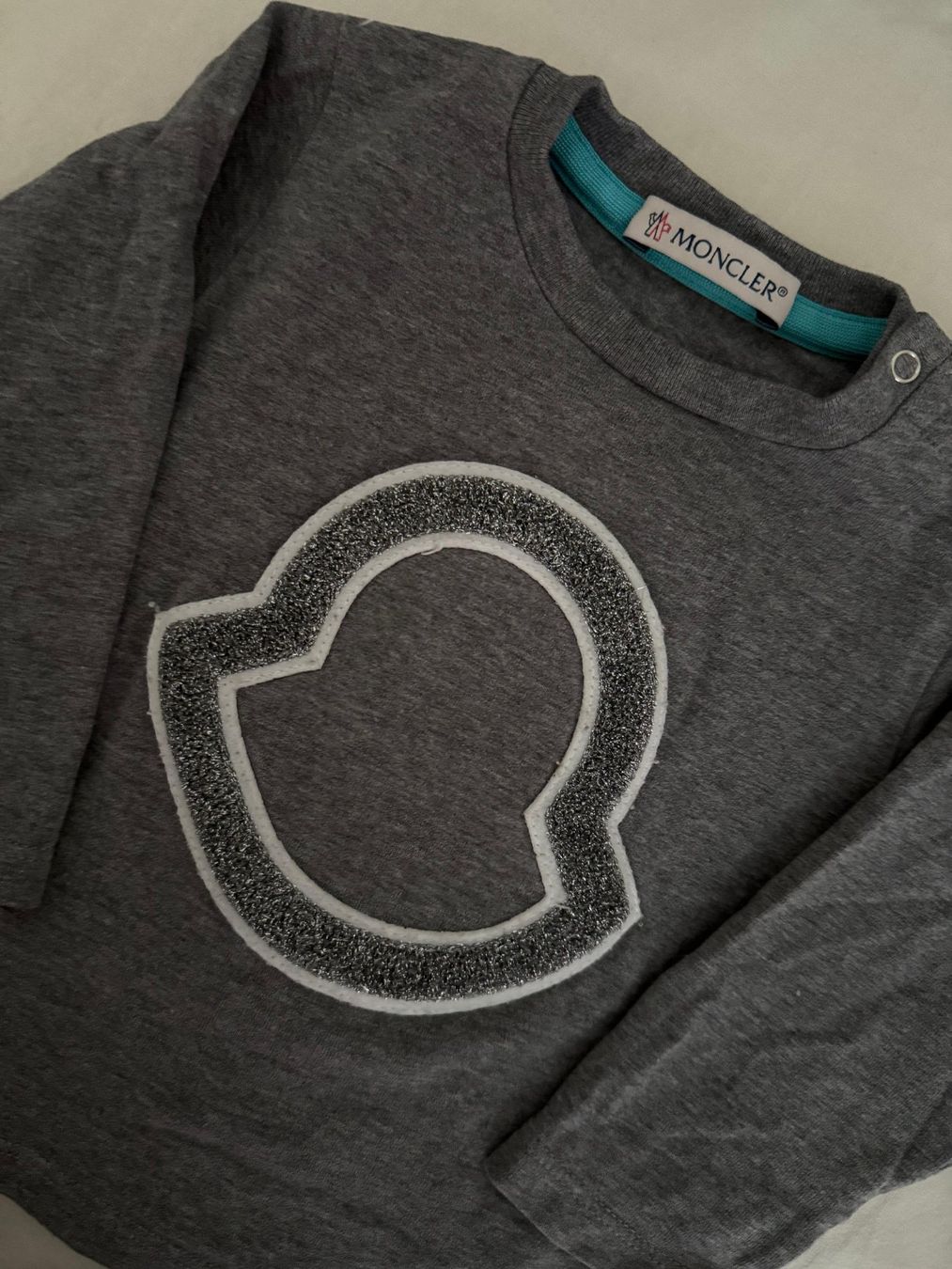 Moncler Camicie, Top & T-shirt: Moncler T-Shirt for Baby – Usato da Cugy VD venduto da jessicavelap