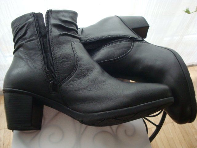 Dosenbach Damenschuhe: schwarze Stiefeletten – Neu (gemäss Beschreibung) aus Thun von Ereli47 2