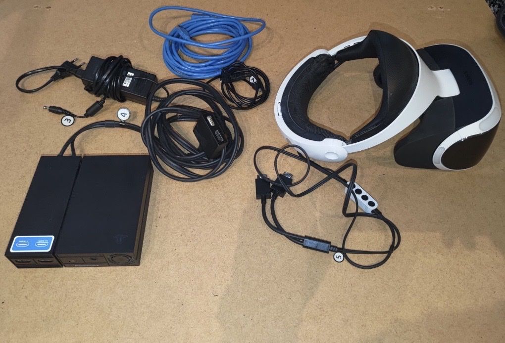 Sony Casco VR: Sony Playstation VR Zubehör Bundle Zubehör Bundle – Usato da Neuhausen venduto da Mr._K 1