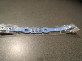 Armband hellblau/weisse Steinchen
