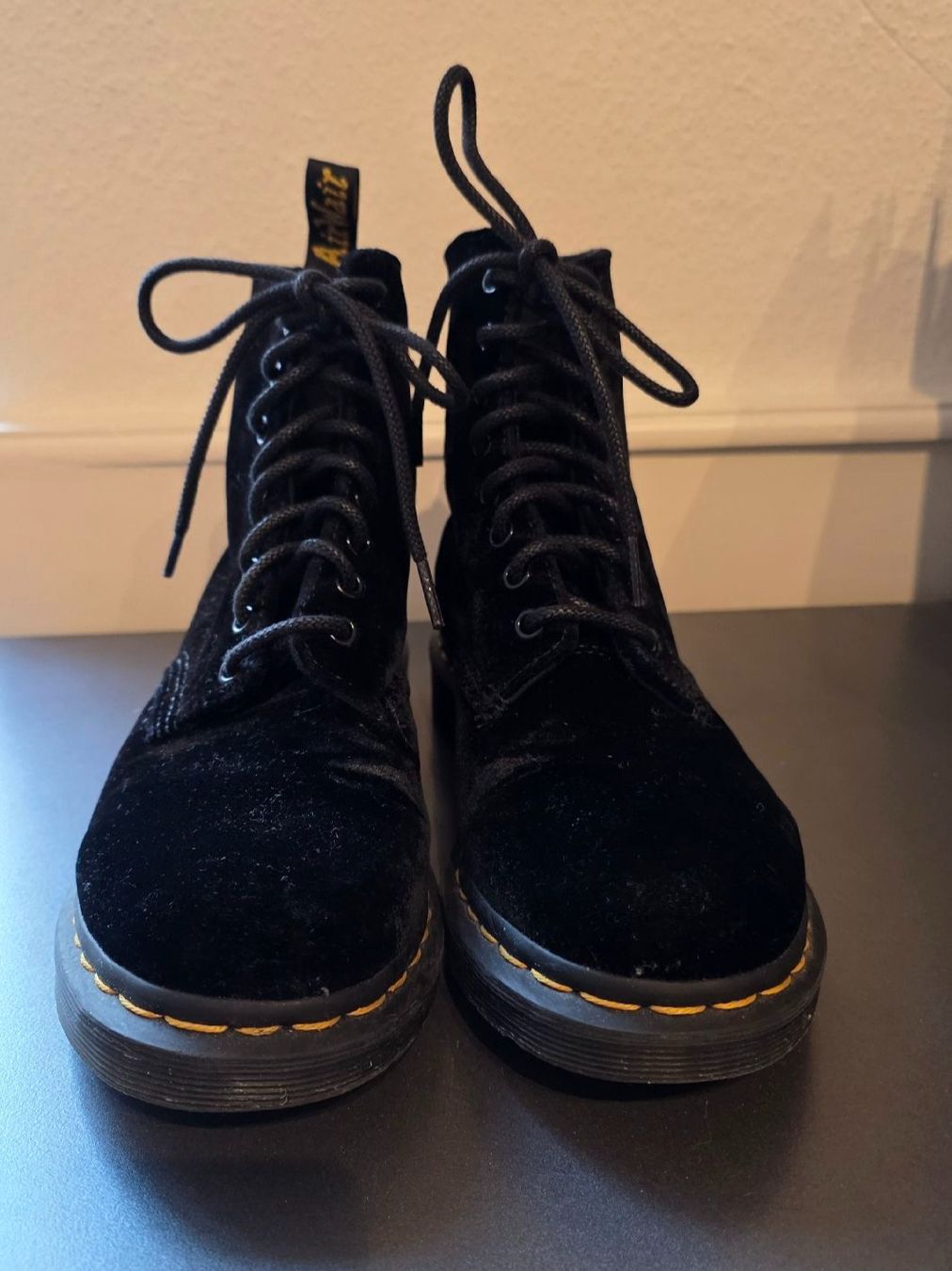 Dr. Martens Scarpe da uomo: Dr. Martens 1460 Pascal Velvet – Nuovo (secondo la descrizione) da Solothurn venduto da _Moonchild_ 2