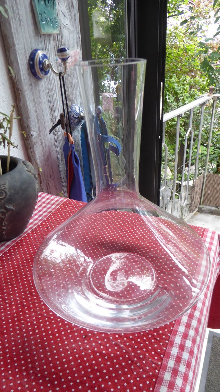 Vase & Récipients: Schöne Glas Blumenvase – D'occasion à Sargans par Benziner