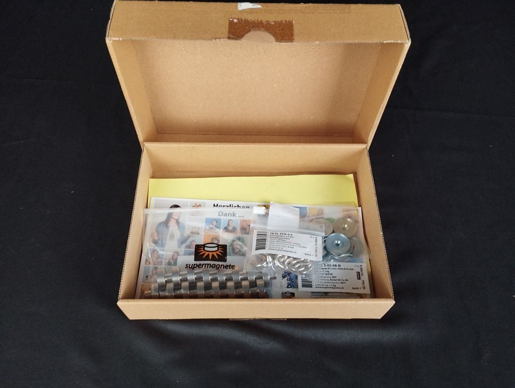 Calamite: SUPERMAGNETE Magnet-Set – Usato da Schübelbach venduto da Restwert_Schubelbach