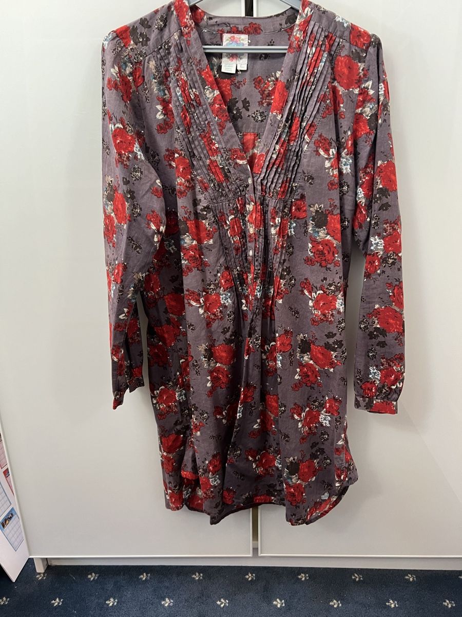 Vestiti: Kleid mit Rosen, Gr. L – Nuovo (secondo la descrizione) da Grindelwald venduto da wand_24