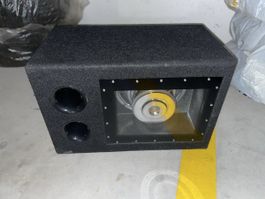 uto-Subwoofer ESX 12” (30cm) Eigenbau-Gehäuse mit Sichtfeld