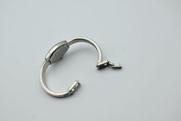 Damenuhr Armreif Ø 22 mm (läuft mit Garantie)