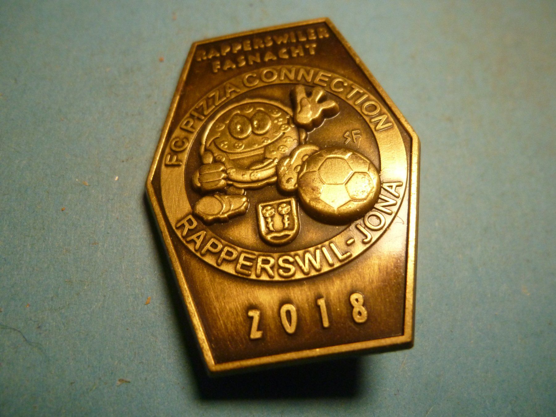 Placchette & Badge: RAPPERSWIL 2018 MESSING – Usato da Ried (Muotathal) venduto da Mandarin02