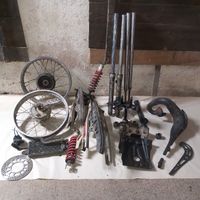 Diverse Teile für Yamaha DT125LC 35E