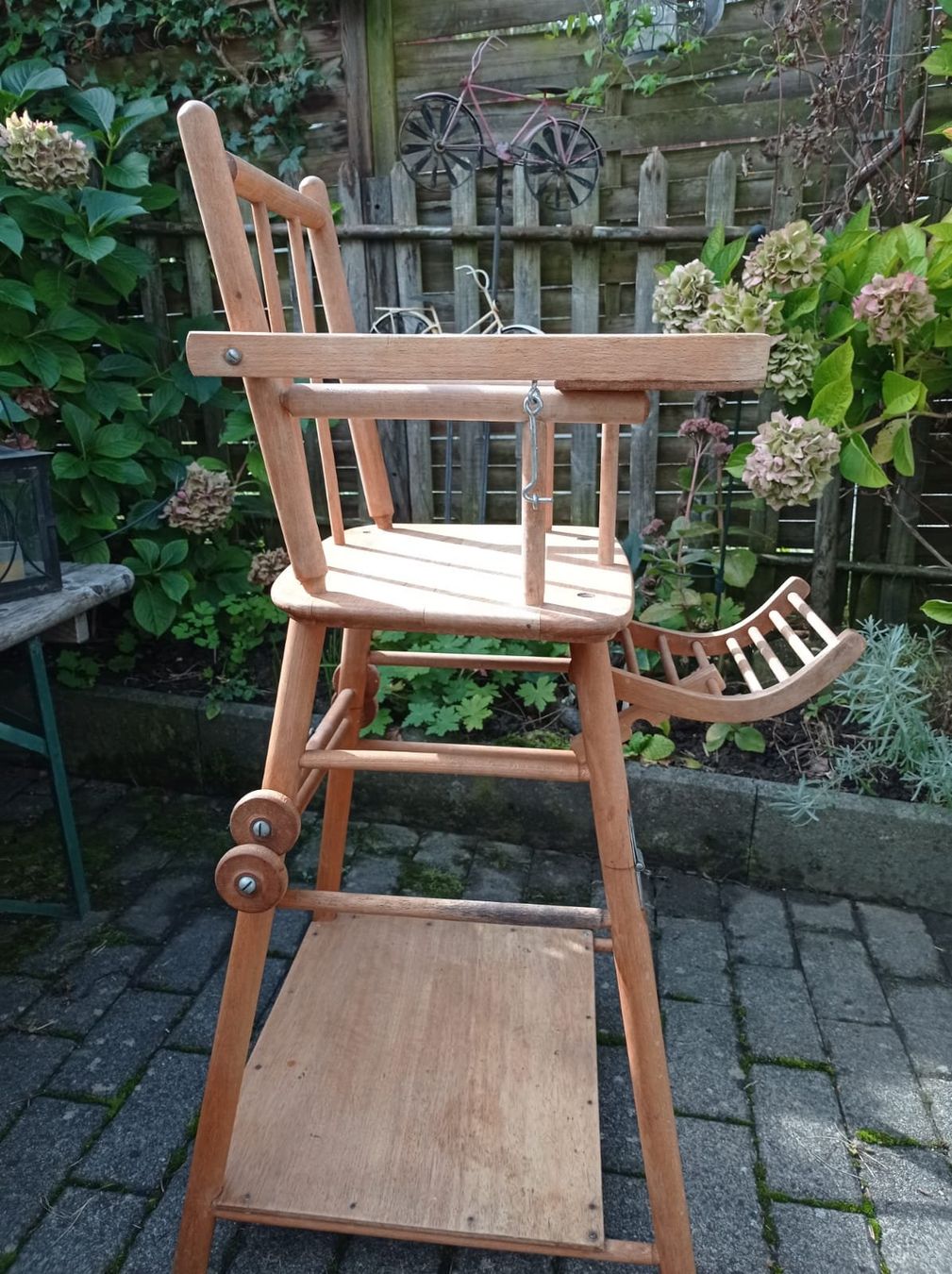 Hochstühle: Hochstuhl 2 in 1 – Gebraucht aus Herisau von ACm9 1