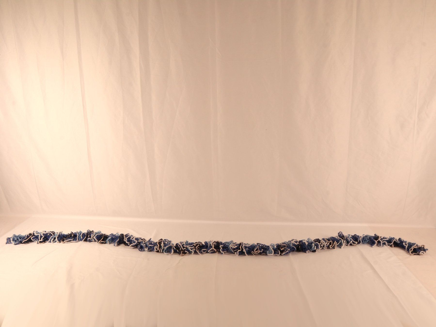 Foulards & écharpes: HANDARBEIT Schal blau – D'occasion à Steinen par Restwert_Steinen 1