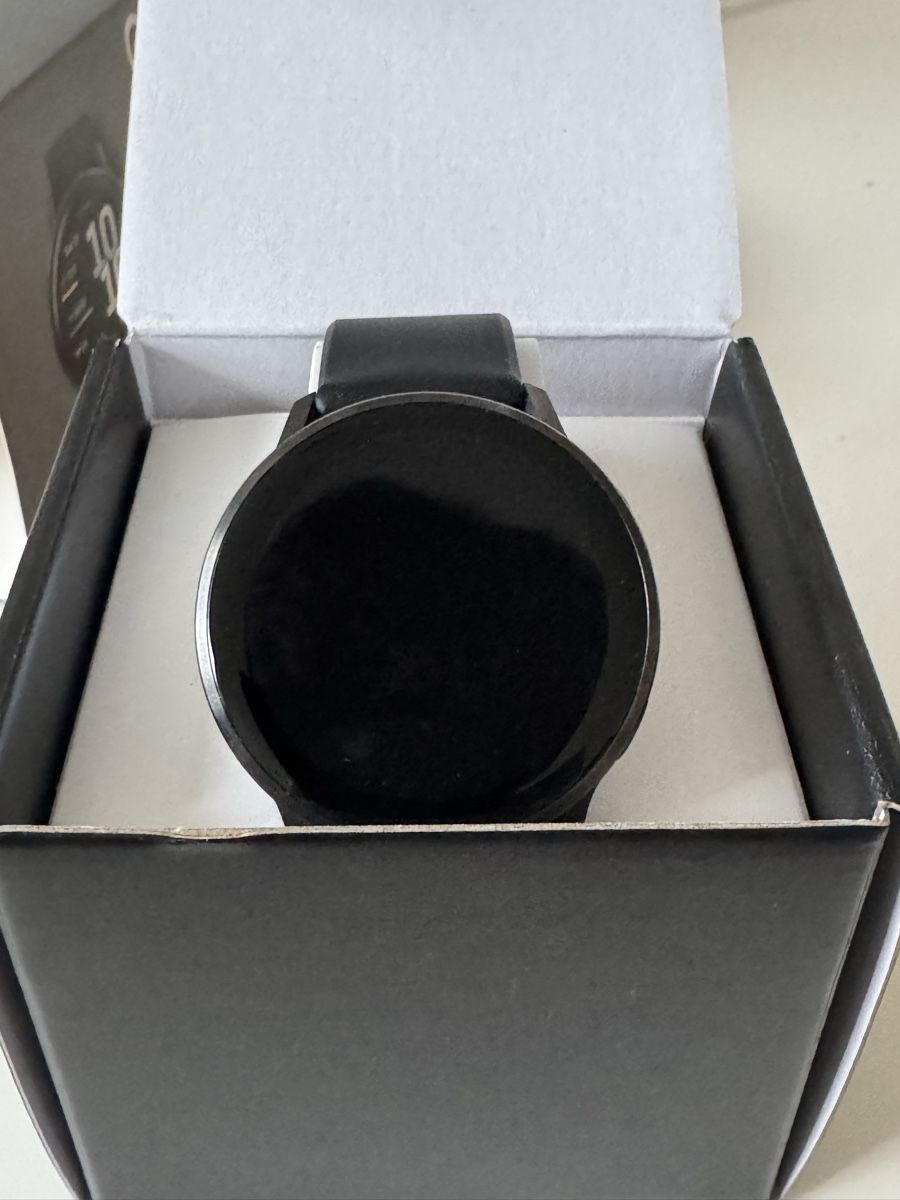 Garmin Smartwatch: Venu 4 - Garmin - 45mm – Nuovo (secondo la descrizione) da Genève venduto da rod_2dm2 1