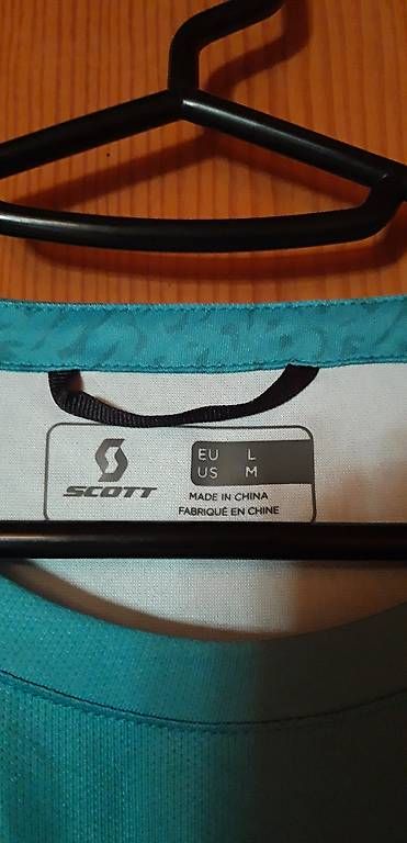 Scott Canottiere & Pantaloni: Maillot vélo Scott manches courtes – Usato da Le Cerneux-Veusil venduto da Ruthm 2