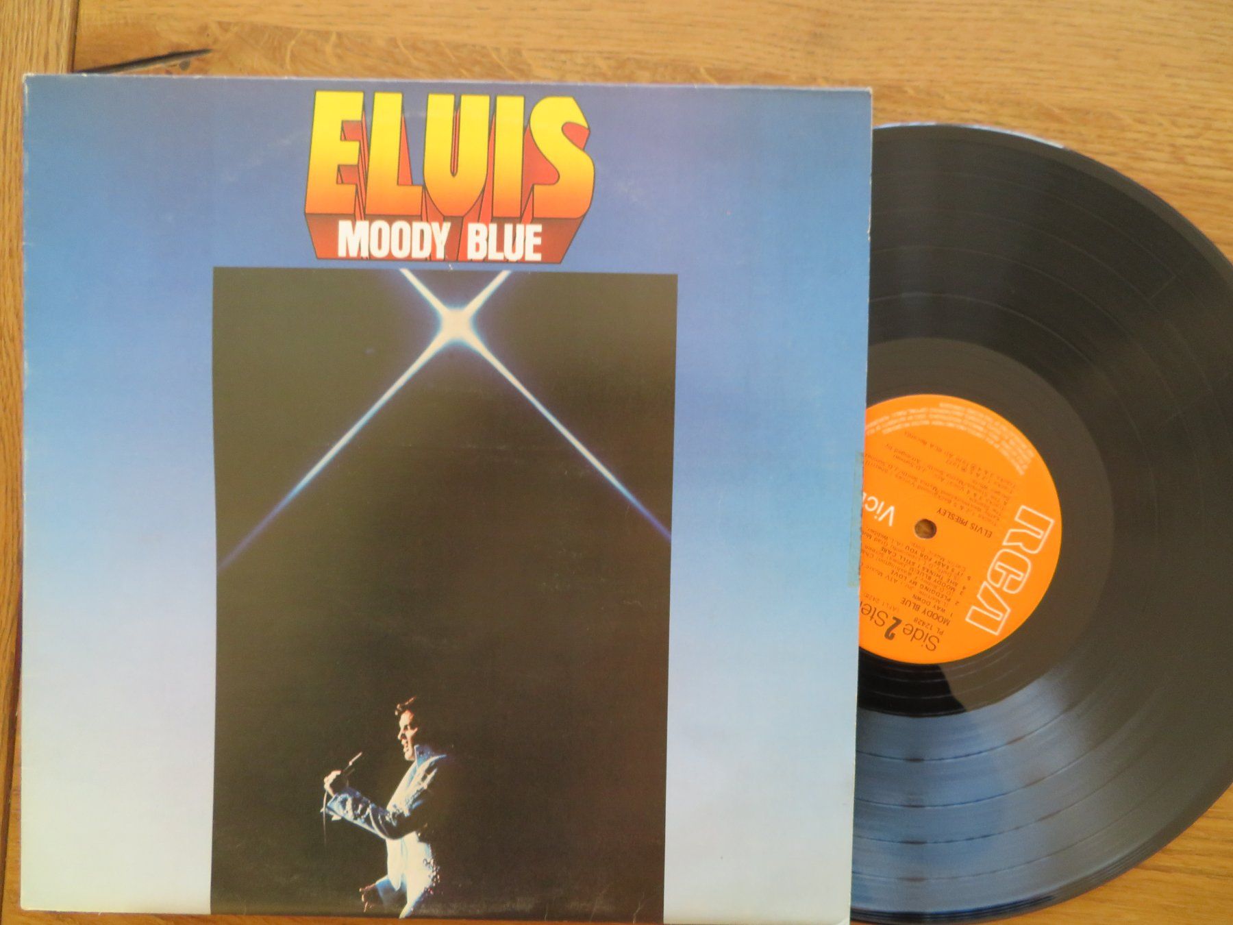 Dischi in vinile: ELVIS PRESLEY MOODY BLUE – Nuovo (secondo la descrizione) da Zürich venduto da max_cp5f